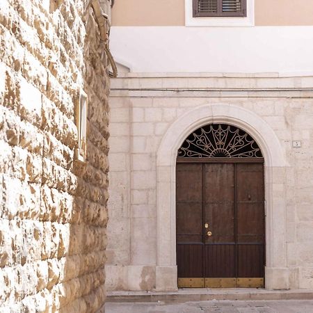 B&B Longobardi Trani Exterior foto